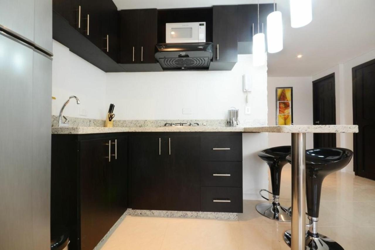 Apartamento Lleras Ac Hot Tub Медельин Экстерьер фото
